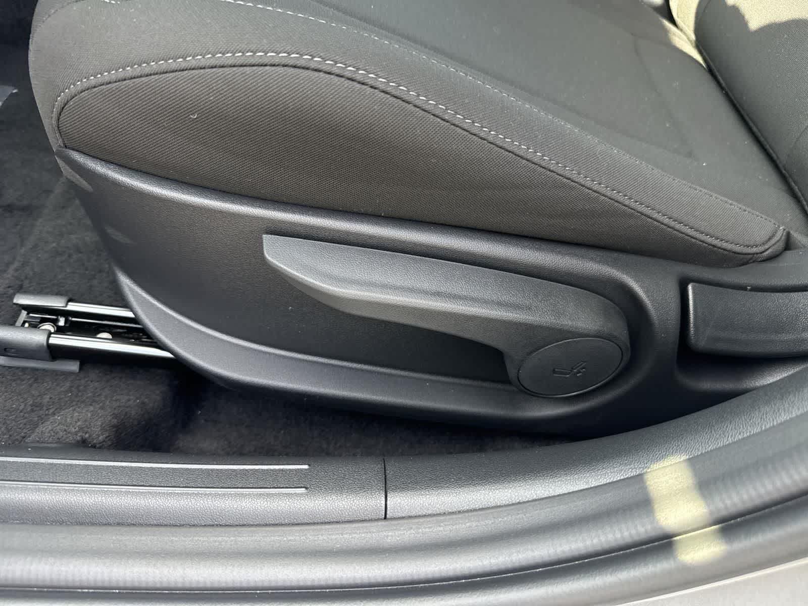 Thumbnail: 2025 Hyundai Elantra - 23