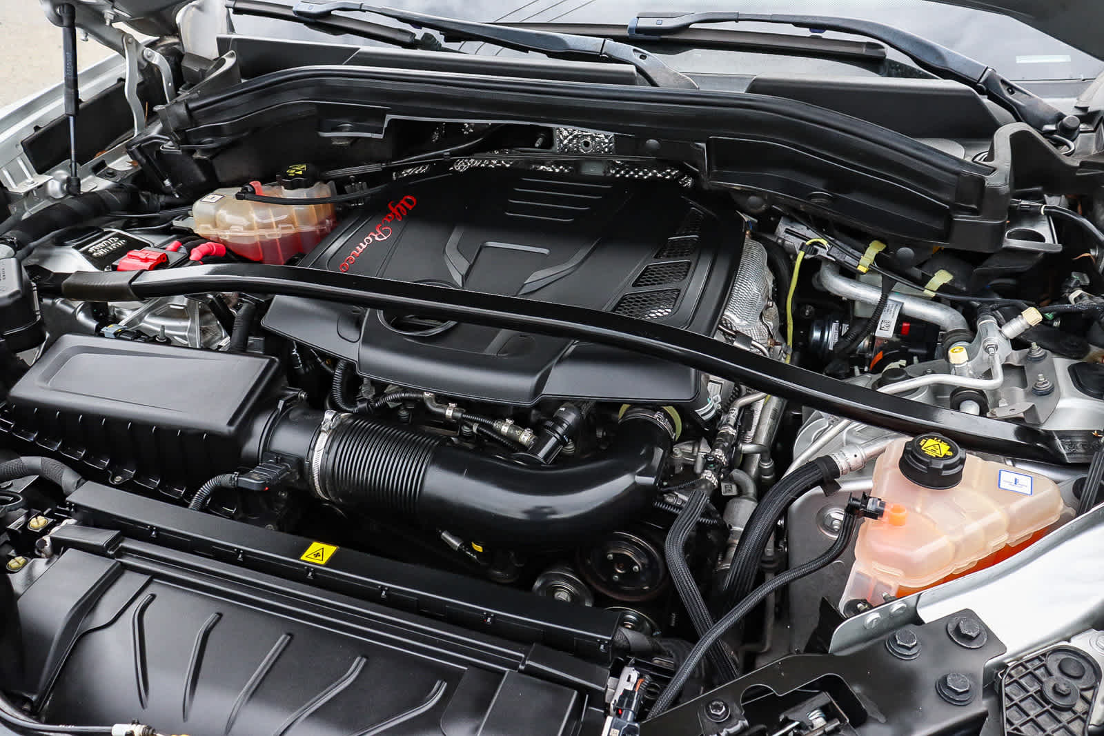 Thumbnail: 2019 Alfa Romeo Stelvio - 33