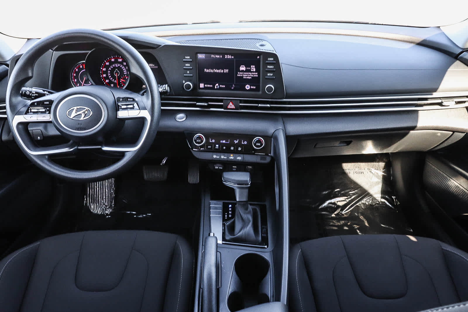 Thumbnail: 2023 Hyundai Elantra - 13