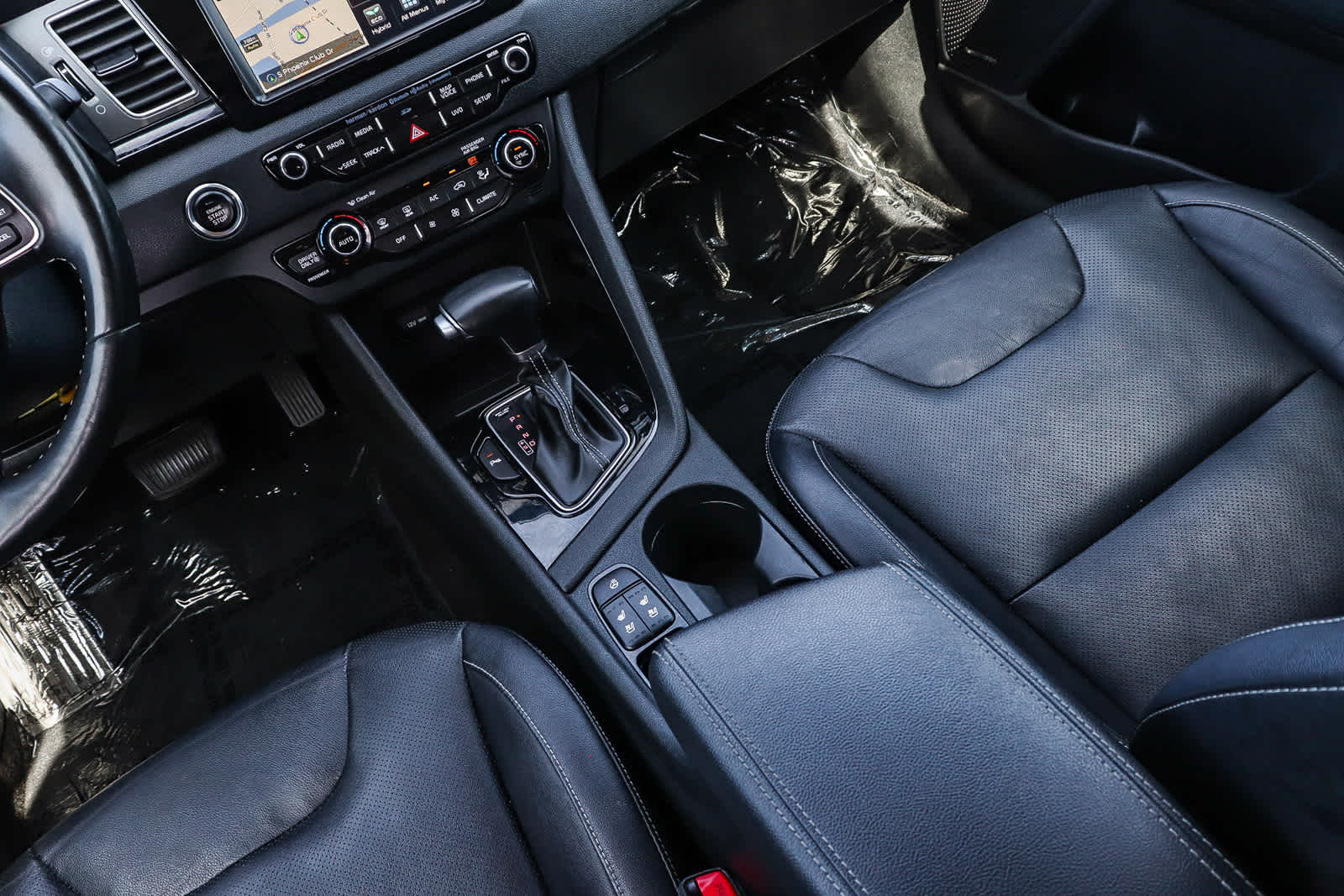 Thumbnail: 2017 Kia Niro - 21