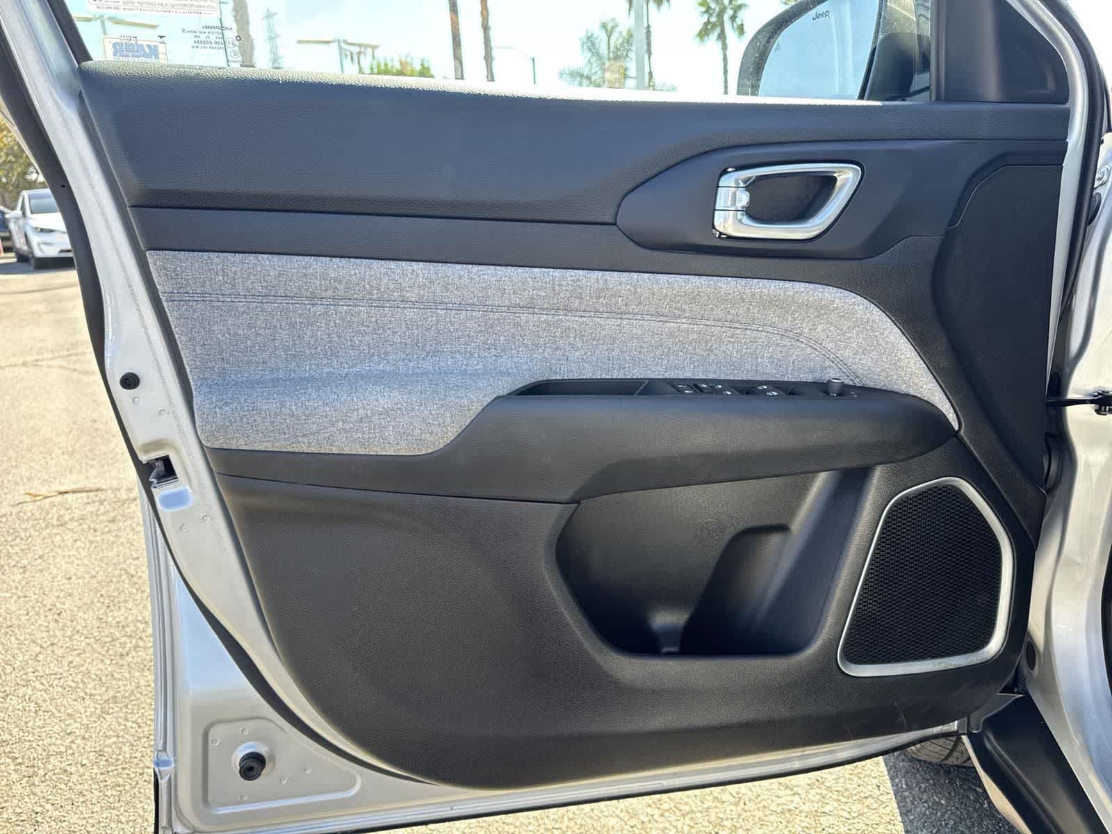 Thumbnail: 2024 Jeep Compass - 18