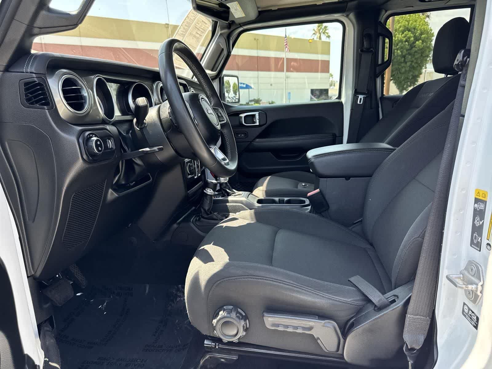 Thumbnail: 2023 Jeep Gladiator - 20