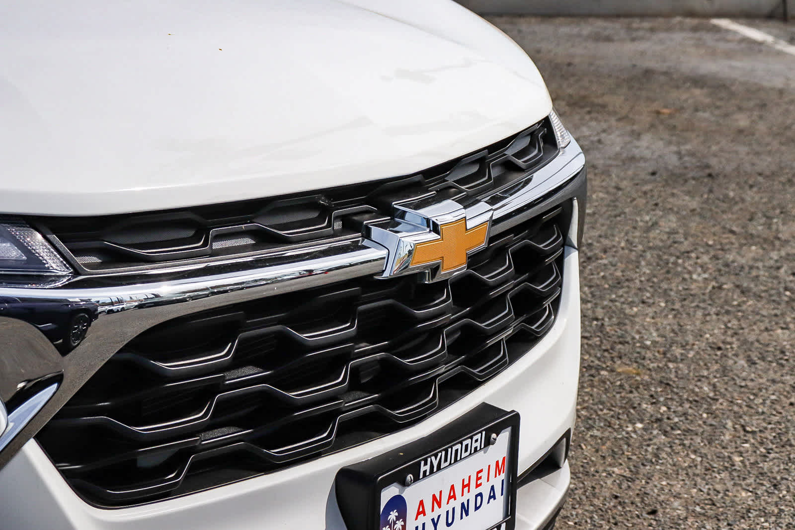 2024 Chevrolet Trax LT photo 4