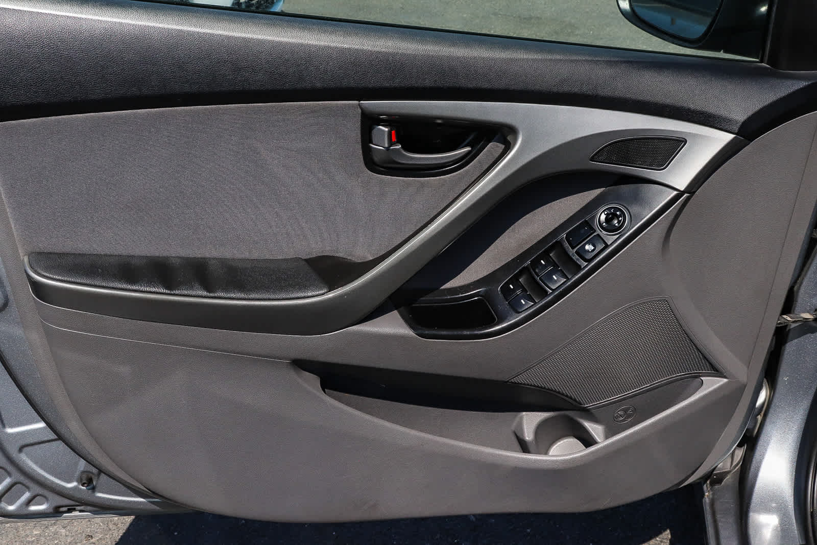 Thumbnail: 2014 Hyundai Elantra - 27
