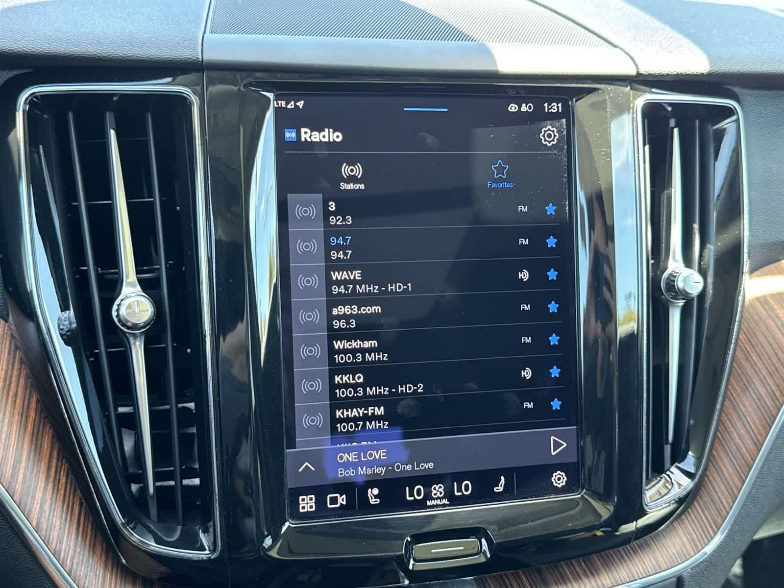 Thumbnail: 2023 Volvo XC60 - 17