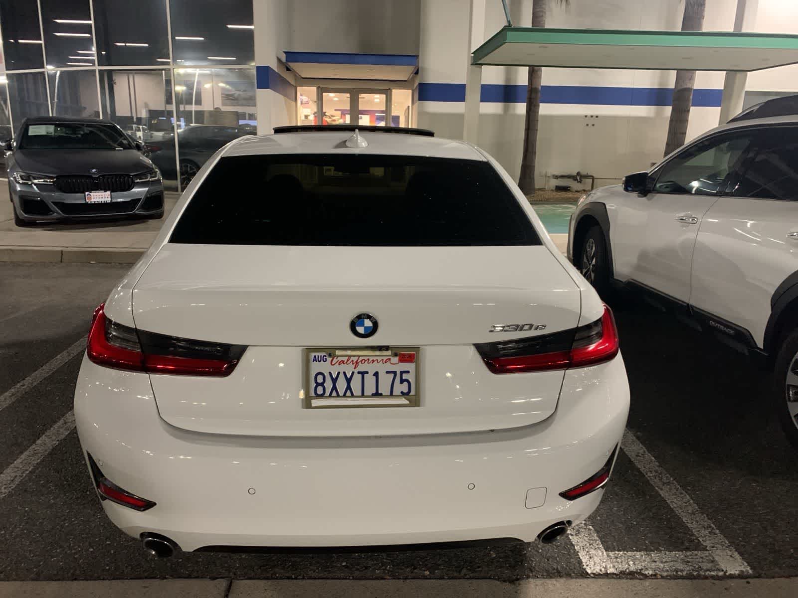 Thumbnail: 2021 BMW 3 Series - 3