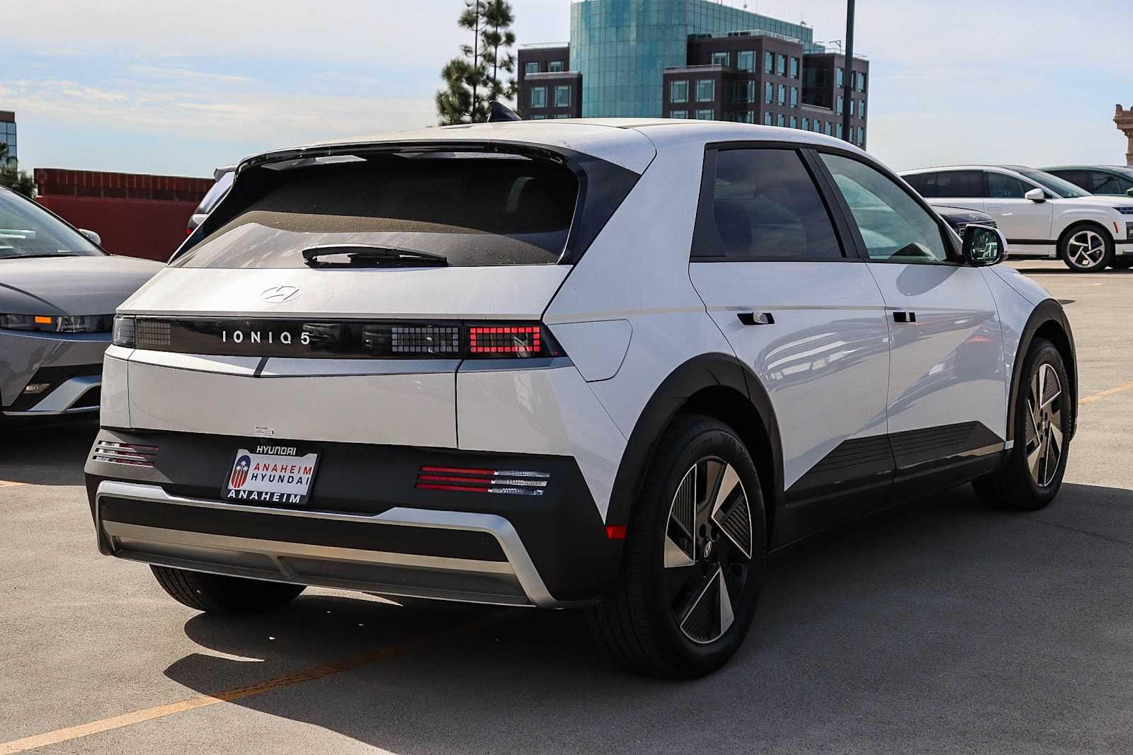 Thumbnail: 2026 Hyundai Ioniq 5 - 6