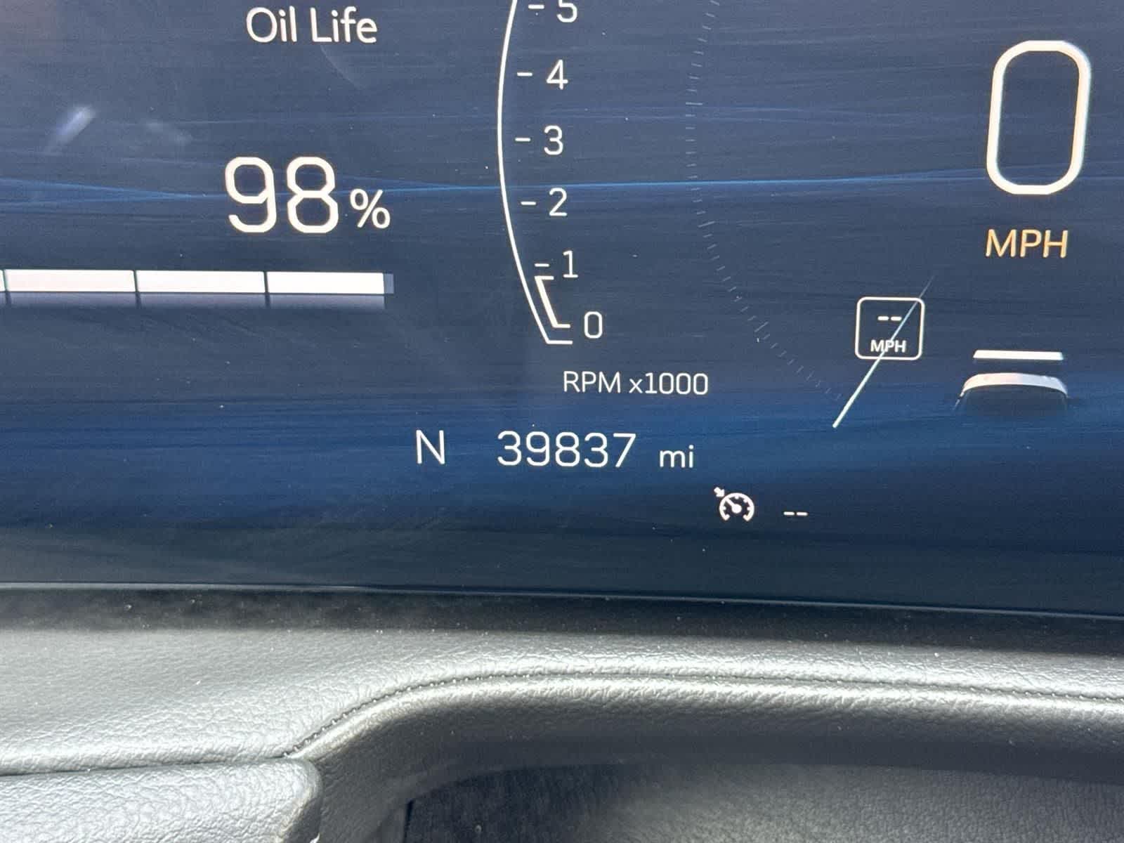 Thumbnail: 2024 Cadillac XT4 - 16