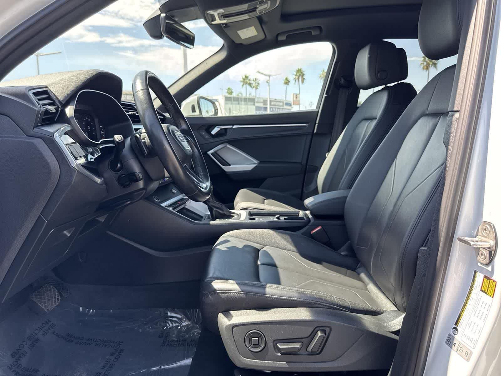 Thumbnail: 2024 Audi Q3 - 23