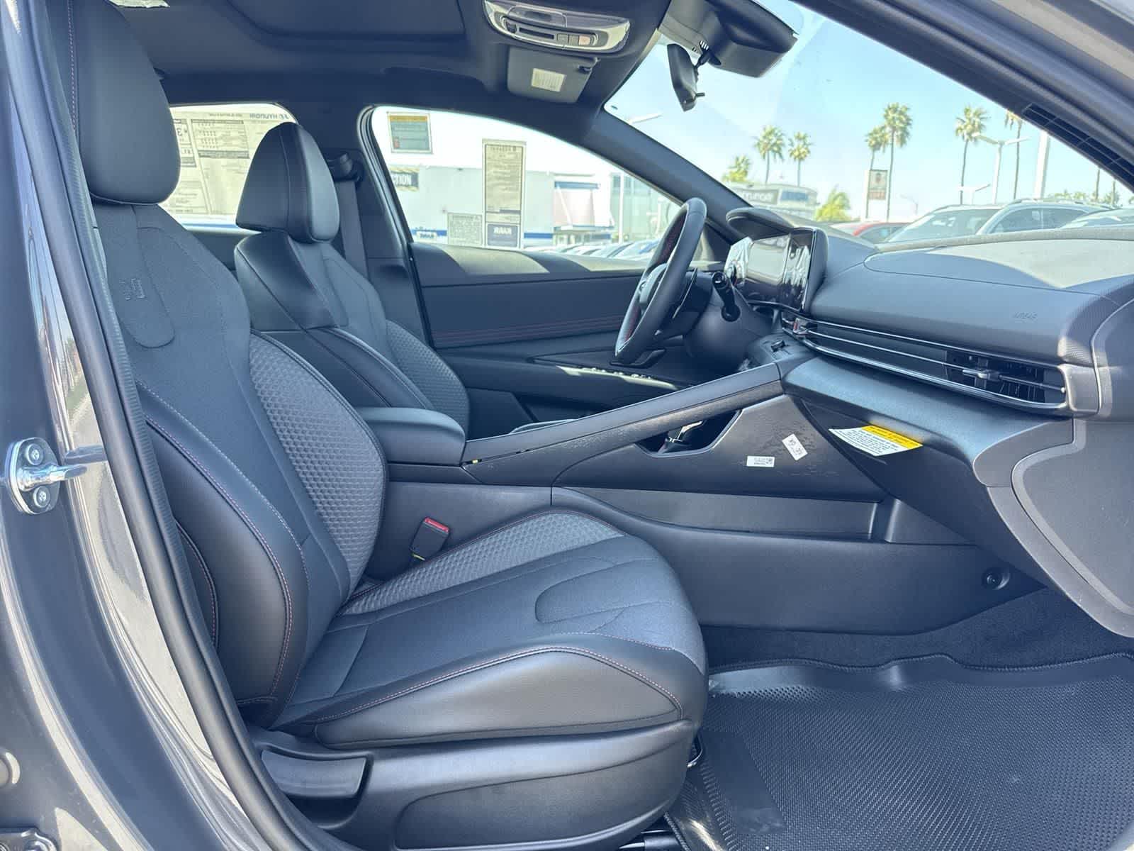 Thumbnail: 2025 Hyundai Elantra - 37