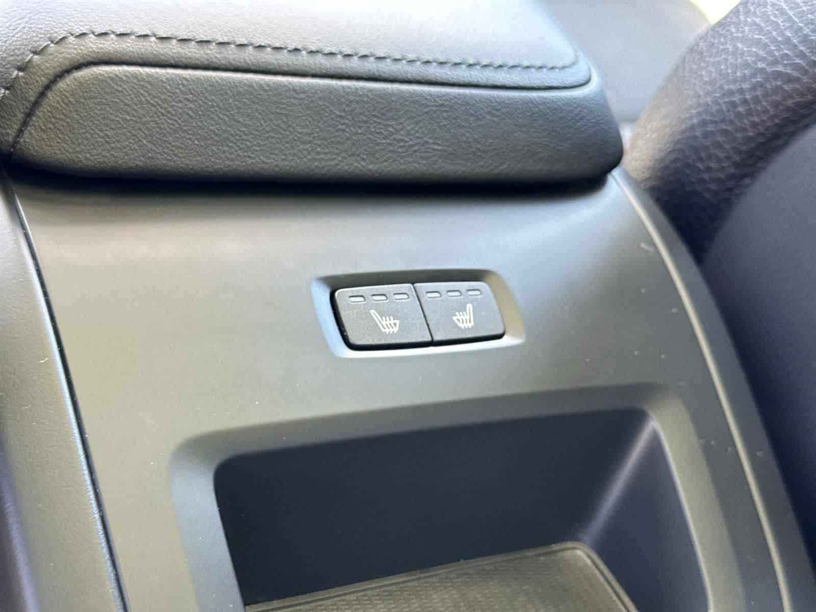 Thumbnail: 2023 Volvo XC60 - 27