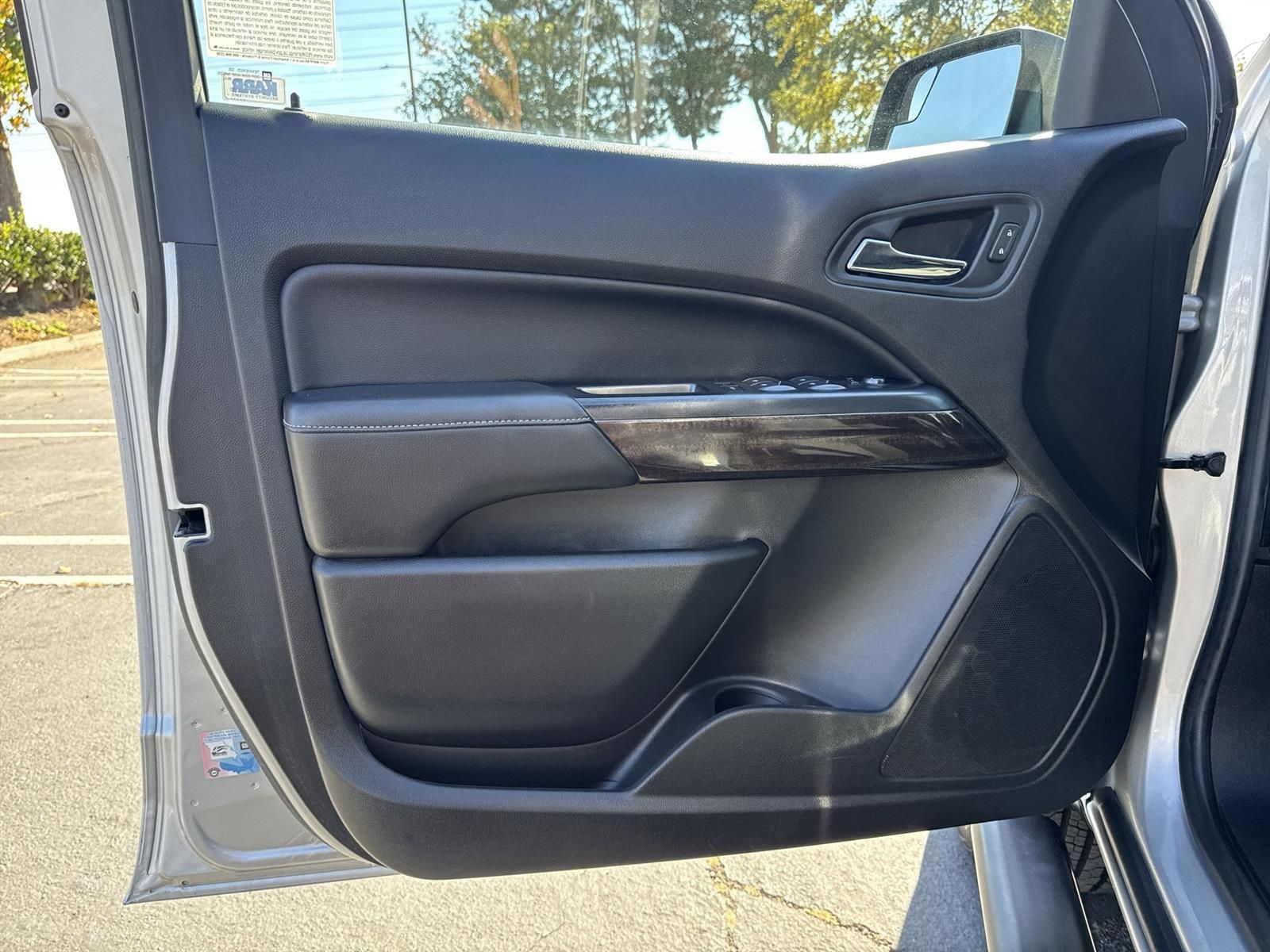 Thumbnail: 2018 GMC Canyon - 19