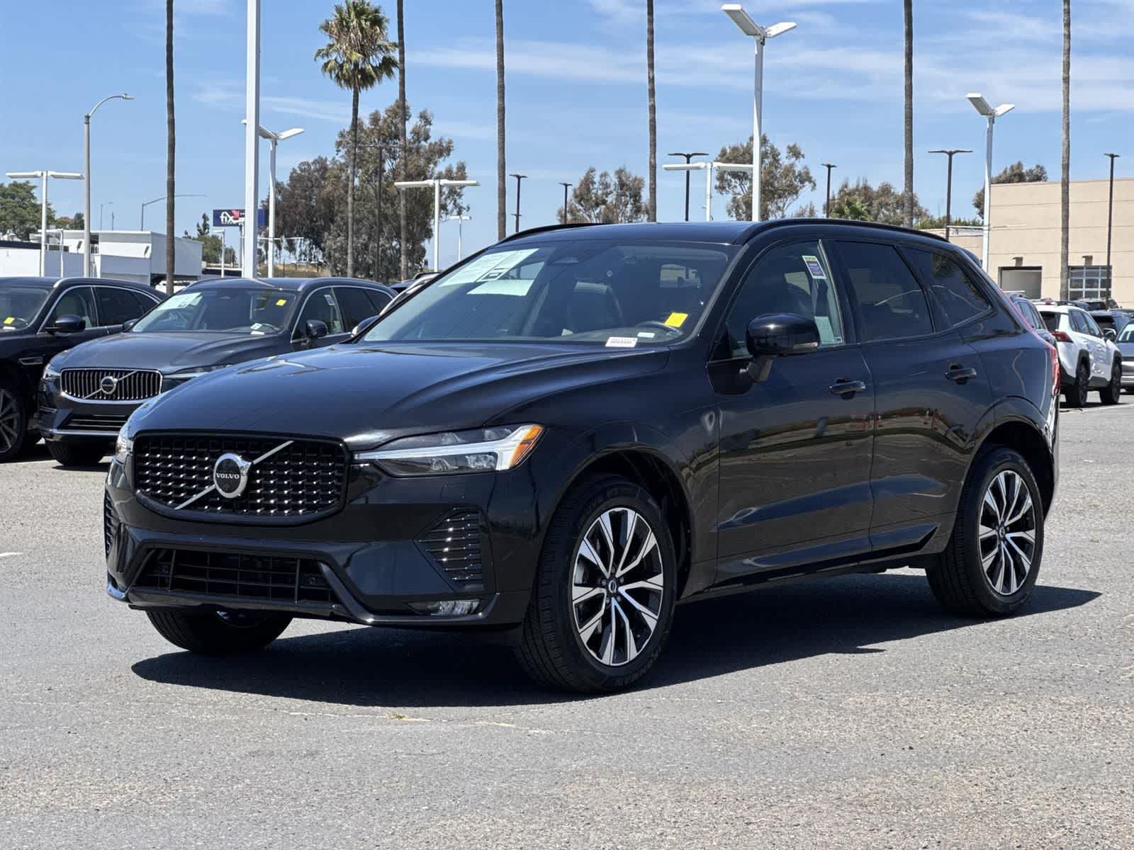 Thumbnail: 2023 Volvo XC60 - 6