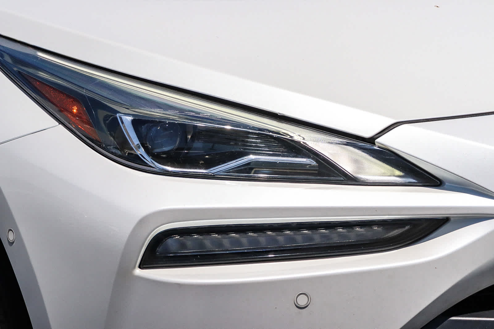 Thumbnail: 2021 Toyota Mirai - 4