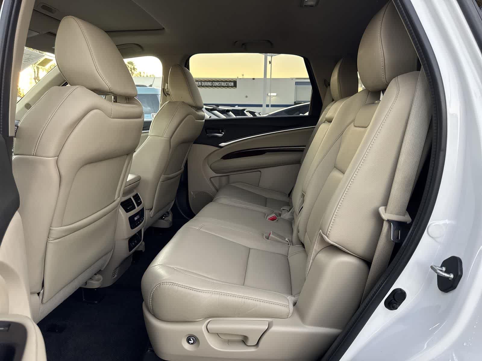 Thumbnail: 2019 Acura MDX - 19