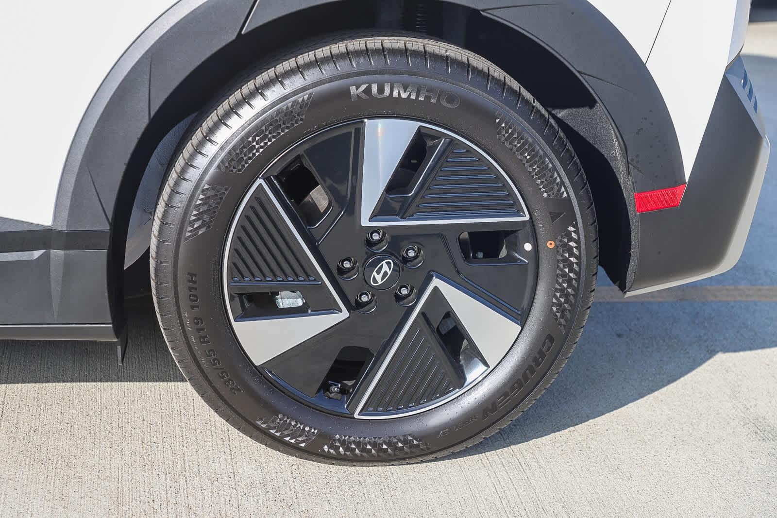 Thumbnail: 2026 Hyundai Ioniq 5 - 8