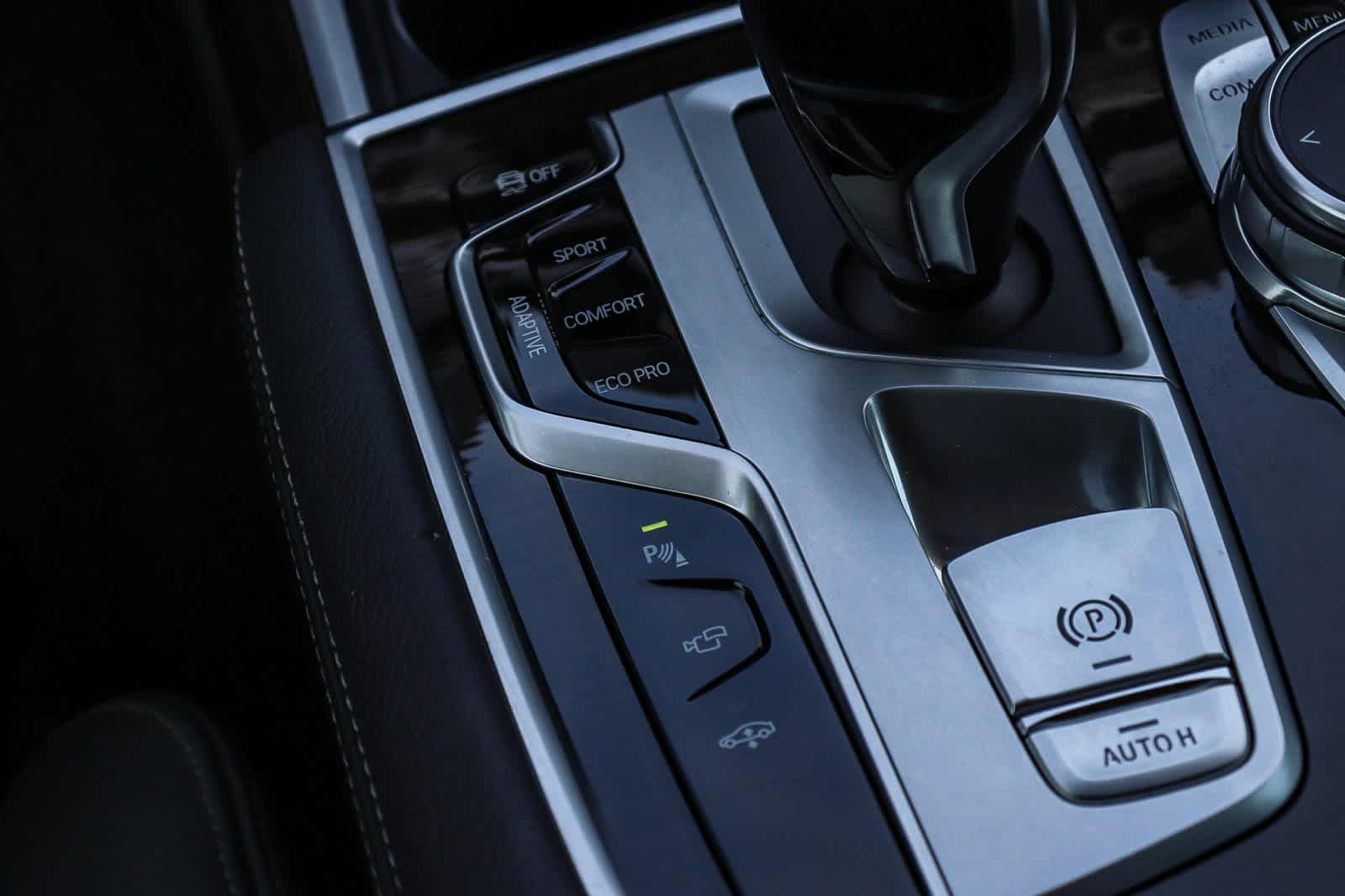 Thumbnail: 2021 BMW 7 Series - 21