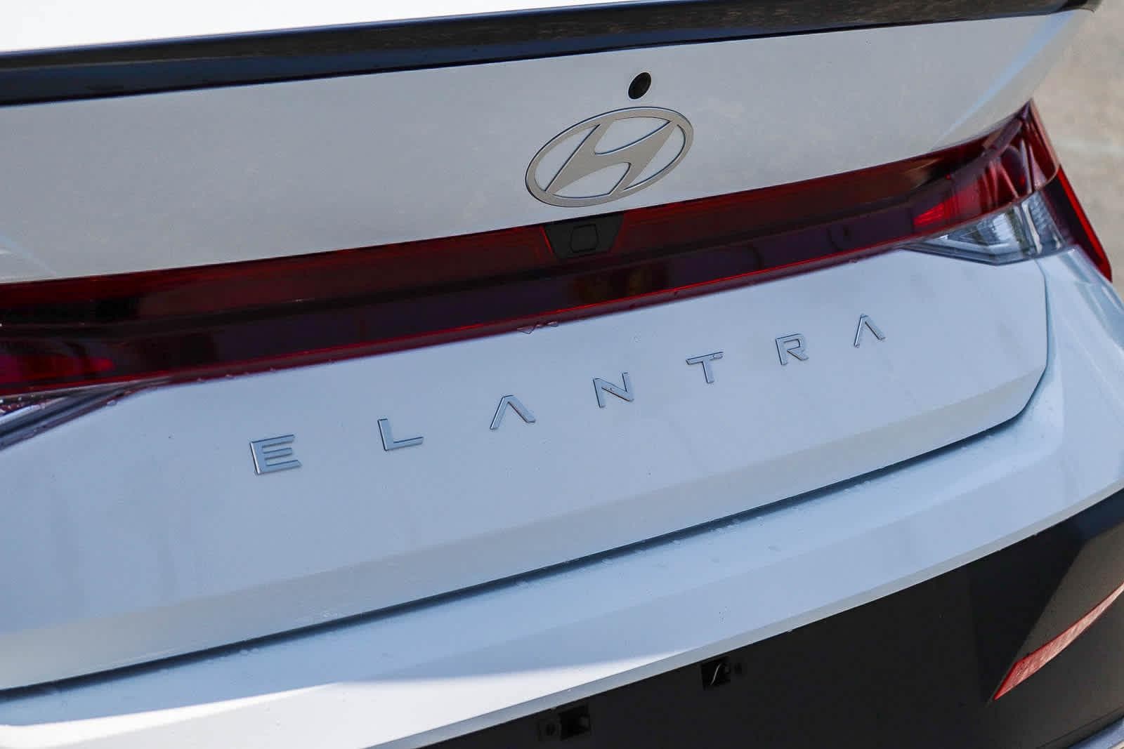 Thumbnail: 2026 Hyundai Elantra - 10