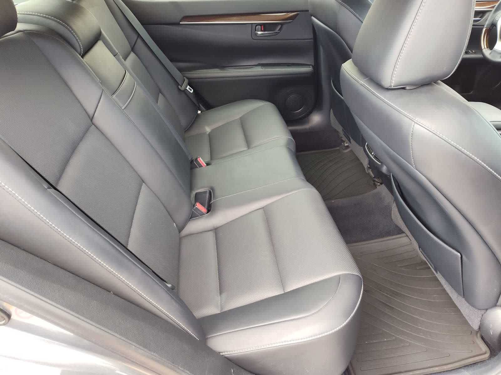 Thumbnail: 2014 Lexus ES - 21