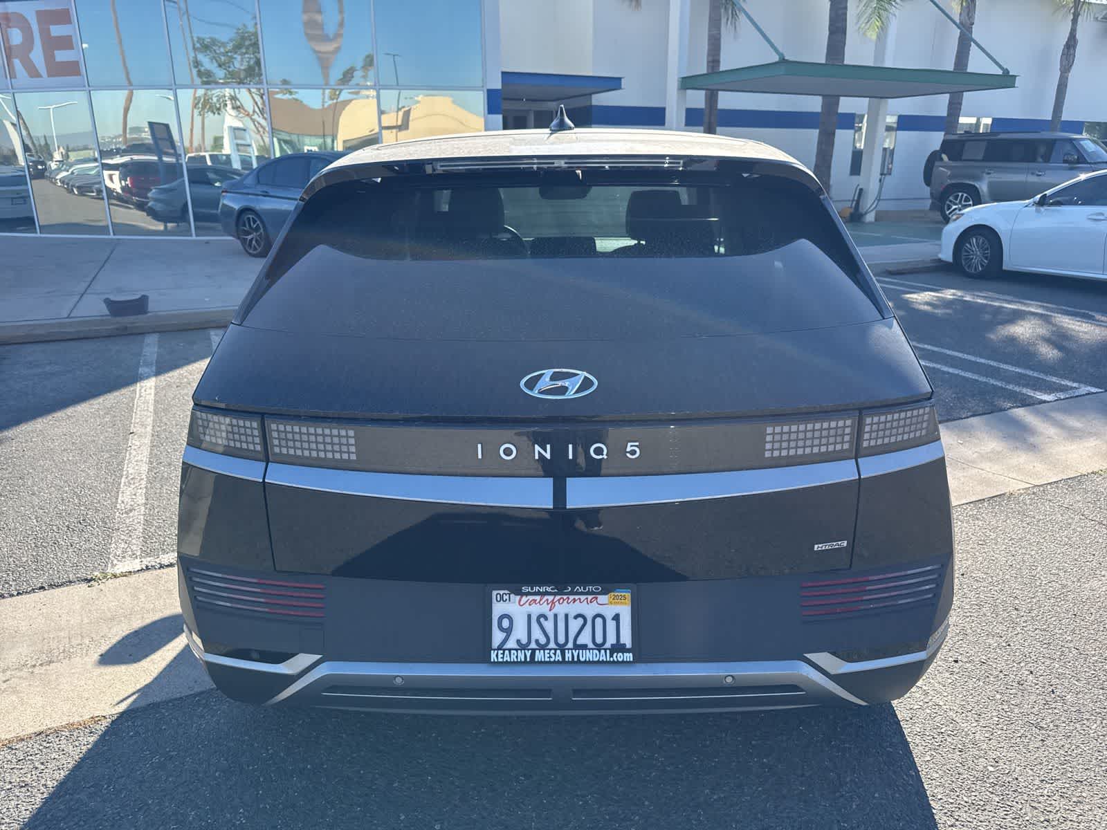 Thumbnail: 2023 Hyundai Ioniq 5 - 4