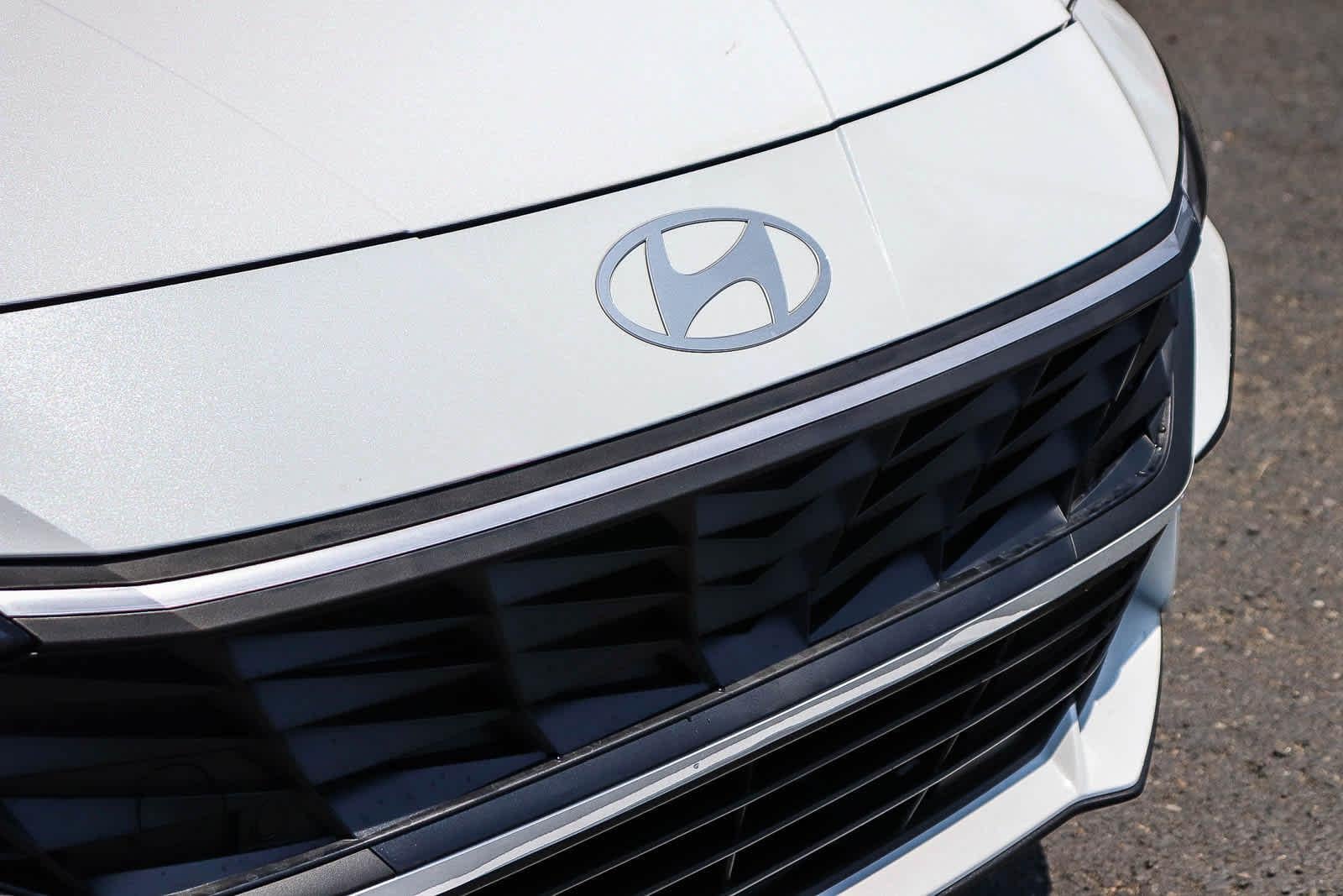 Thumbnail: 2026 Hyundai Elantra - 5