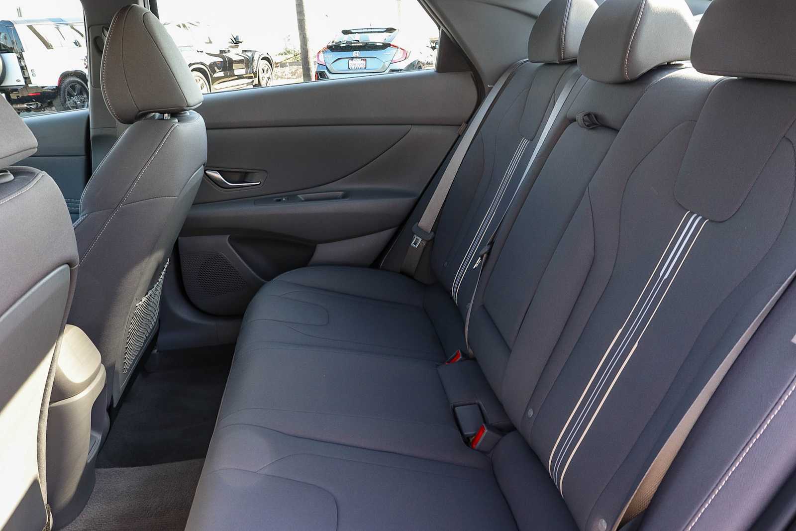 Thumbnail: 2025 Hyundai Elantra - 18