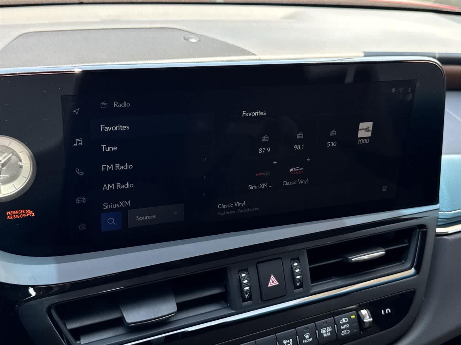 Thumbnail: 2025 Lexus ES - 17