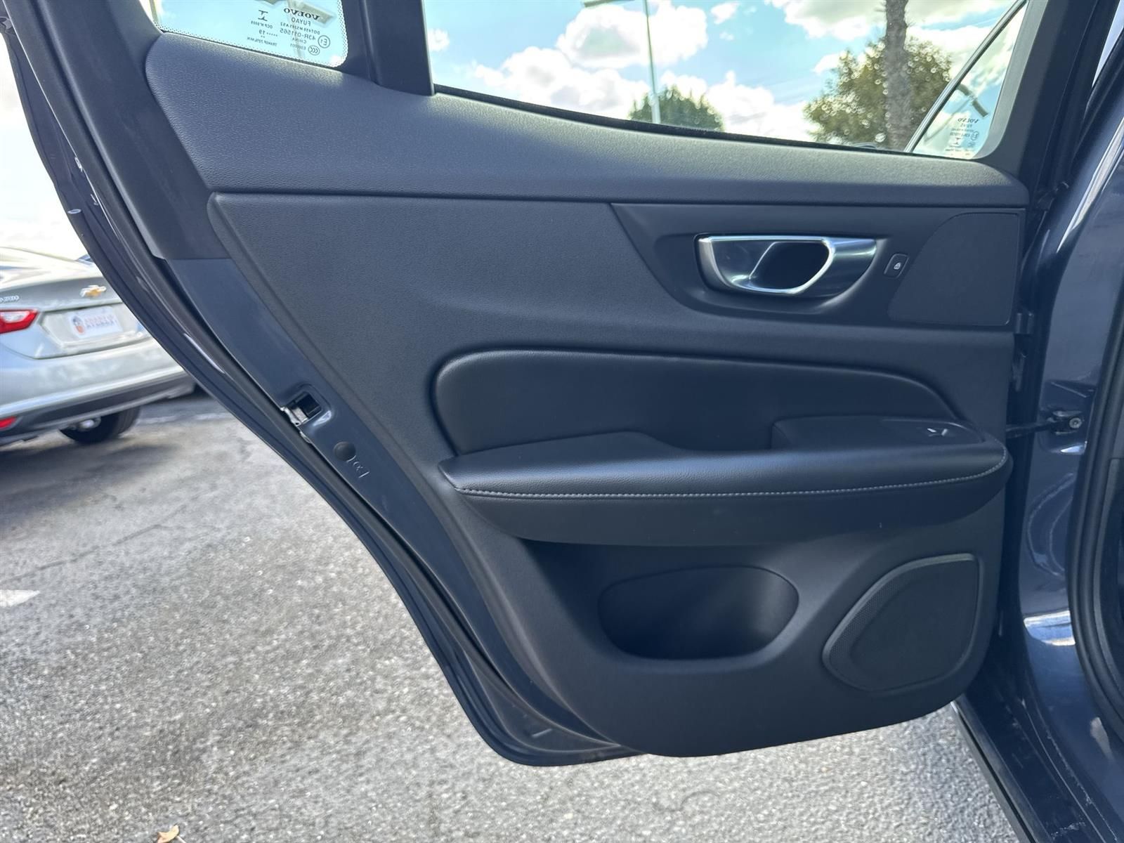 Thumbnail: 2020 Volvo S60 - 25