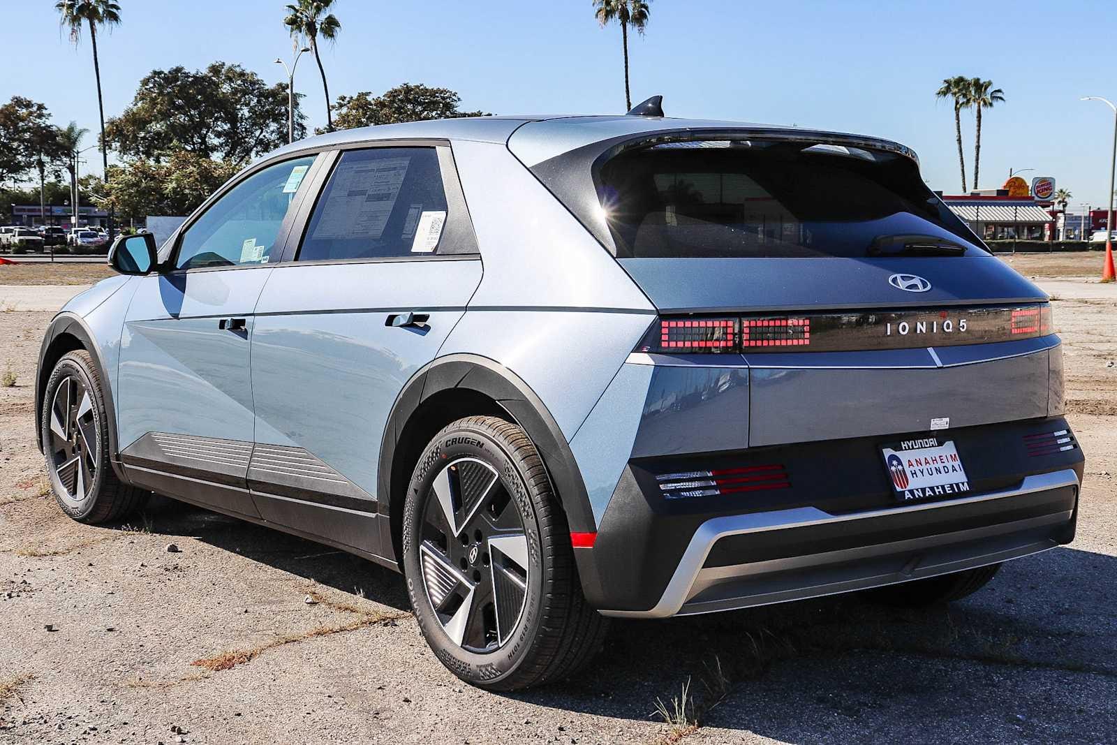 Thumbnail: 2026 Hyundai Ioniq 5 - 8