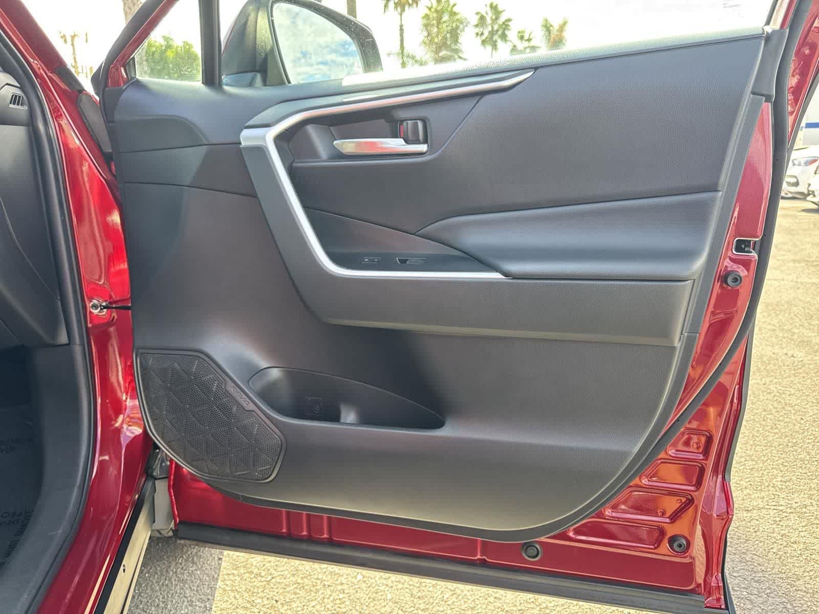 Thumbnail: 2023 Toyota RAV4 - 36