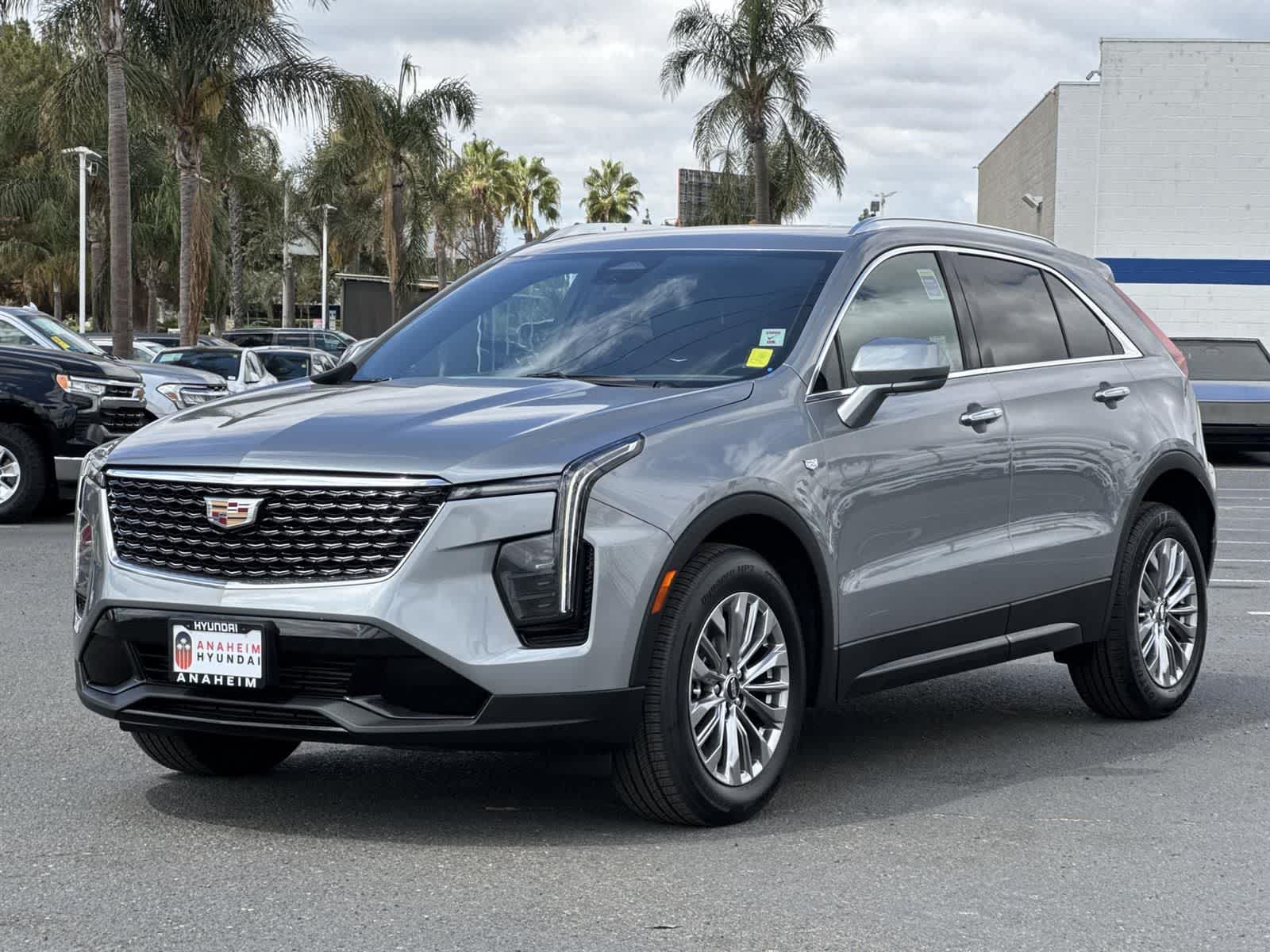Thumbnail: 2024 Cadillac XT4 - 6