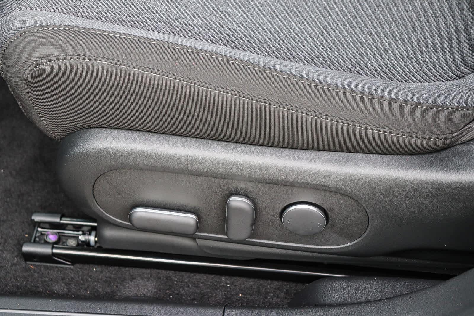 Thumbnail: 2026 Hyundai Ioniq 5 - 23