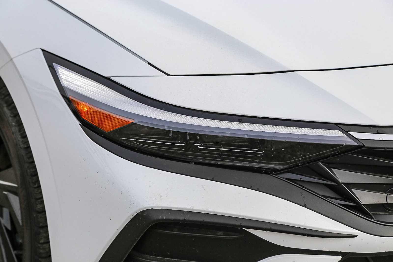 Thumbnail: 2026 Hyundai Elantra - 4