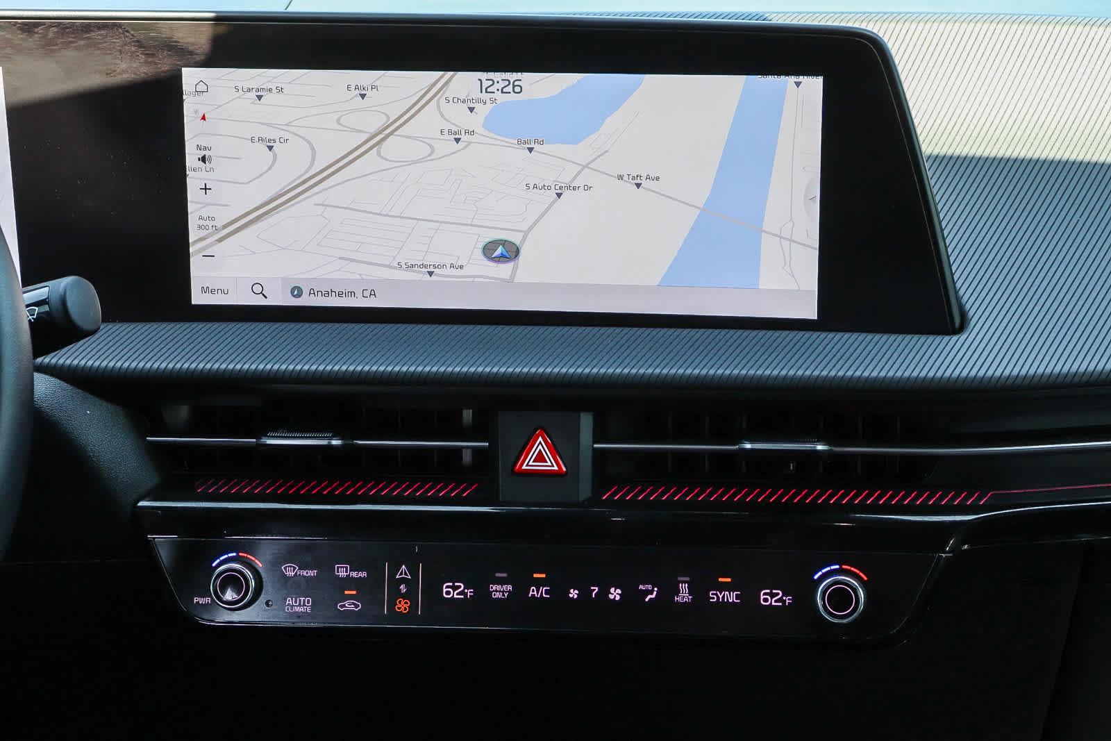 Thumbnail: 2022 Kia EV6 - 14