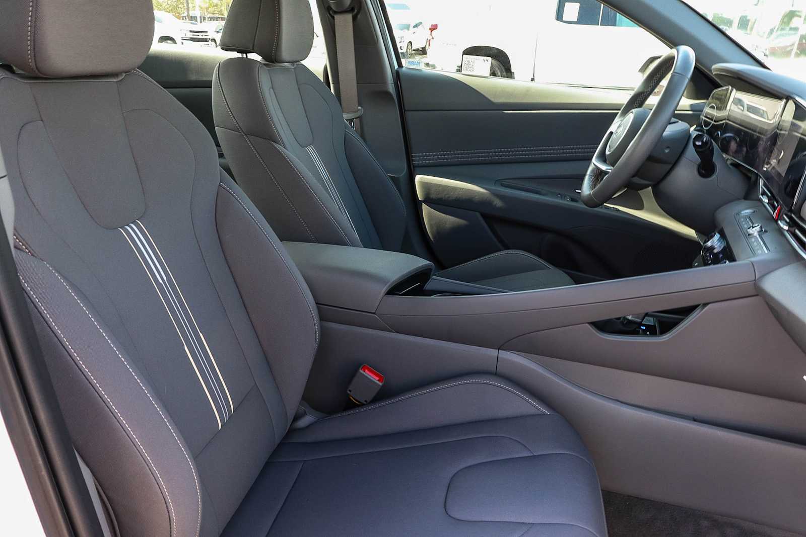 Thumbnail: 2025 Hyundai Elantra - 22