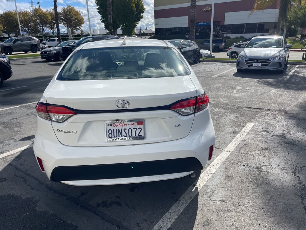 Used 2021 Toyota Corolla LE Sedan