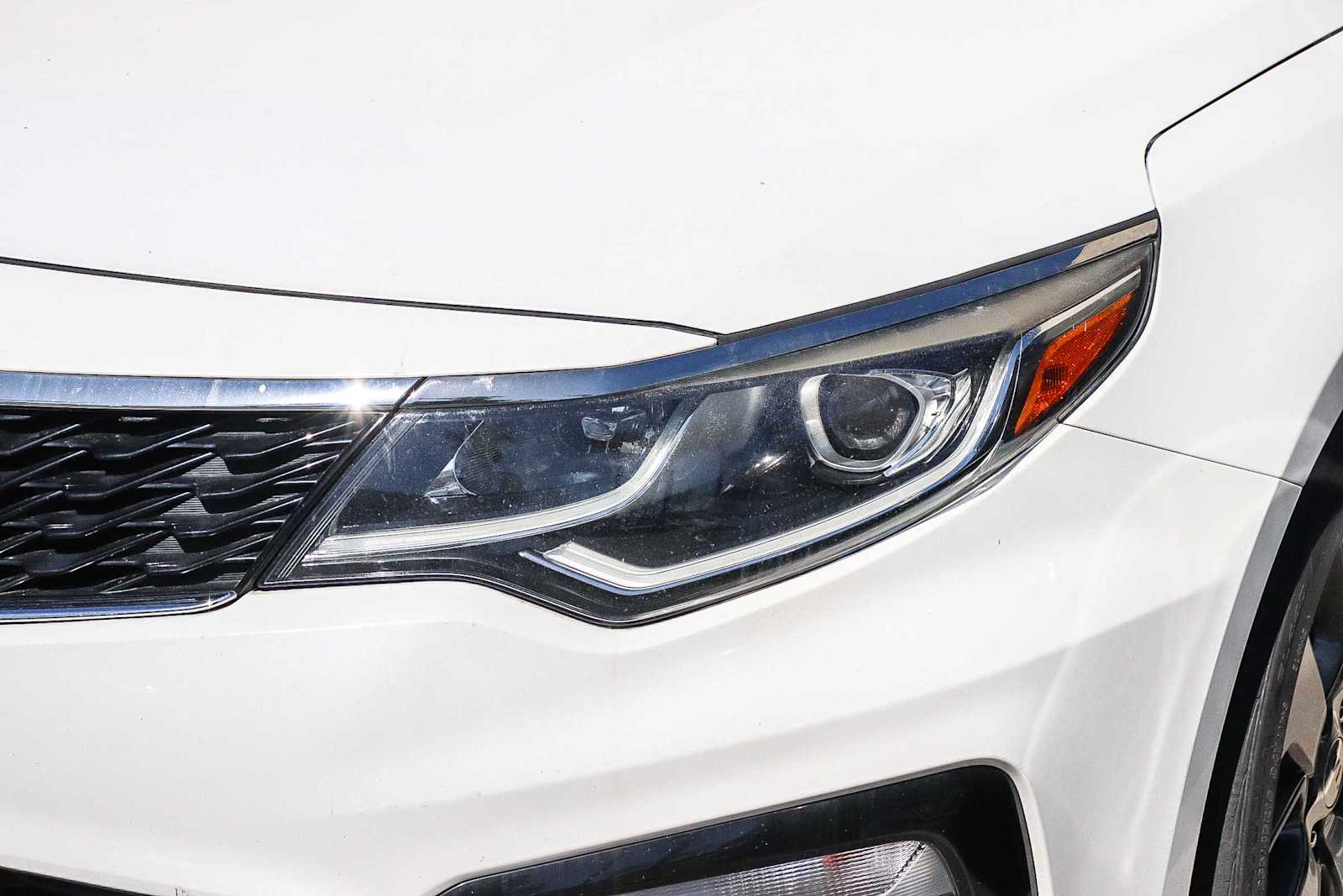 Thumbnail: 2019 Kia Optima - 2