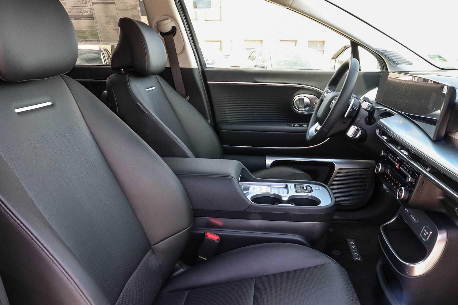 Thumbnail: 2026 Hyundai Ioniq - 22