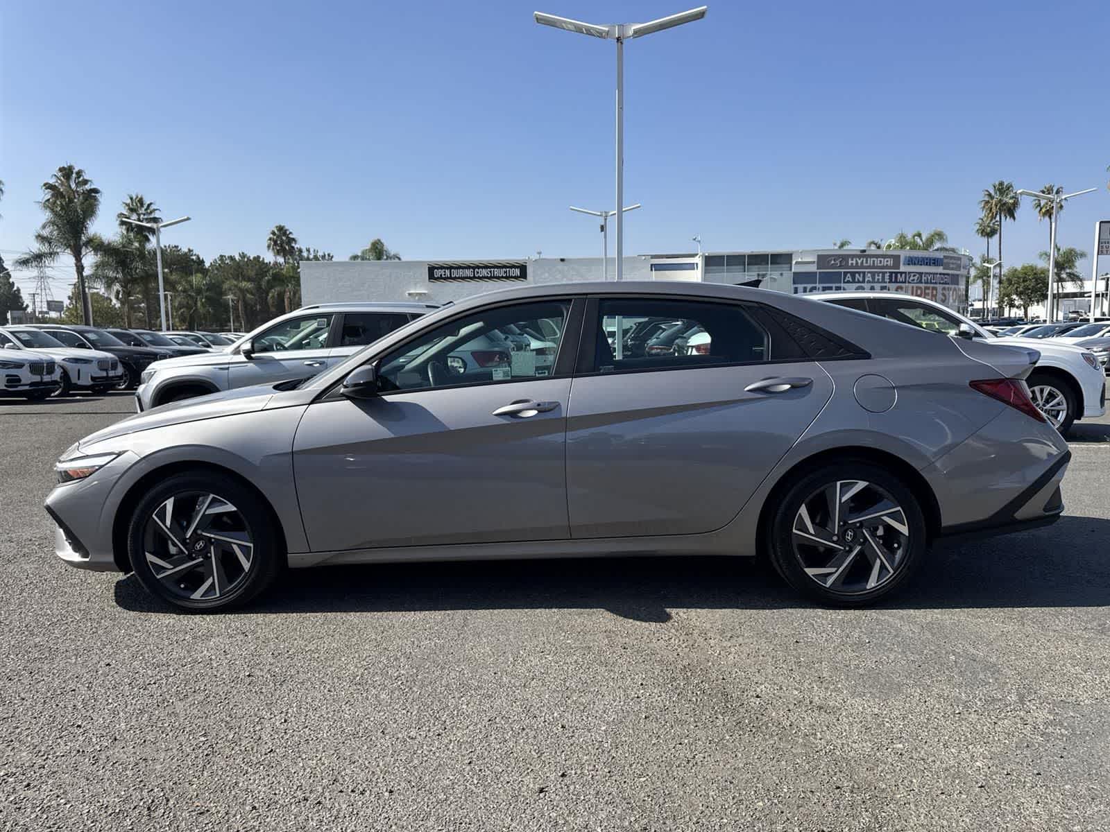 Thumbnail: 2025 Hyundai Elantra - 5