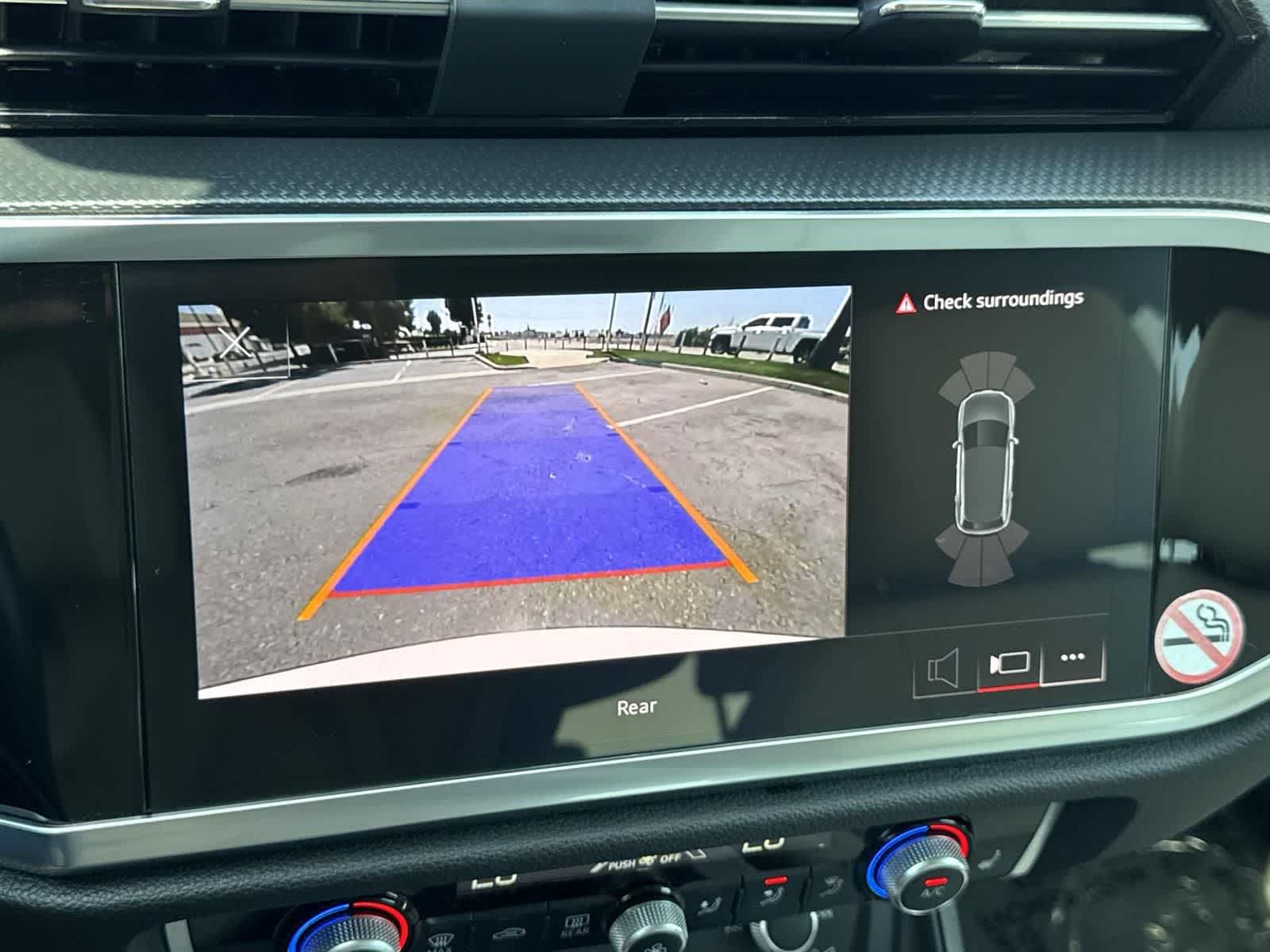 Thumbnail: 2024 Audi Q3 - 15