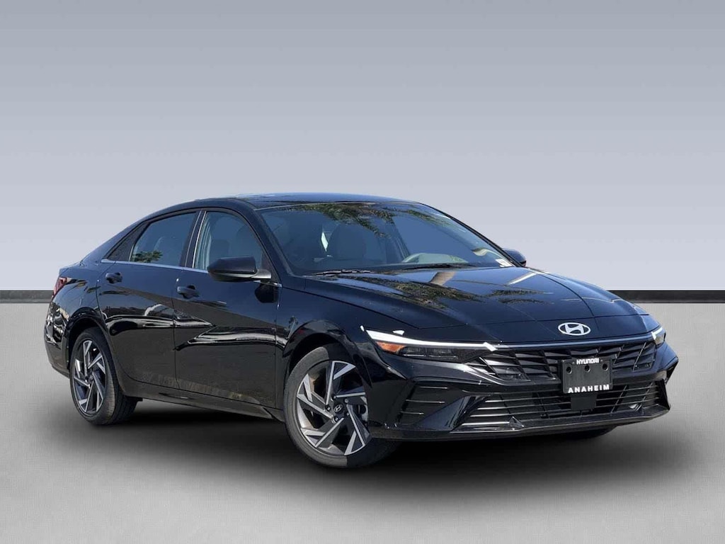 New 2025 Hyundai Elantra SEL Convenience Sedan