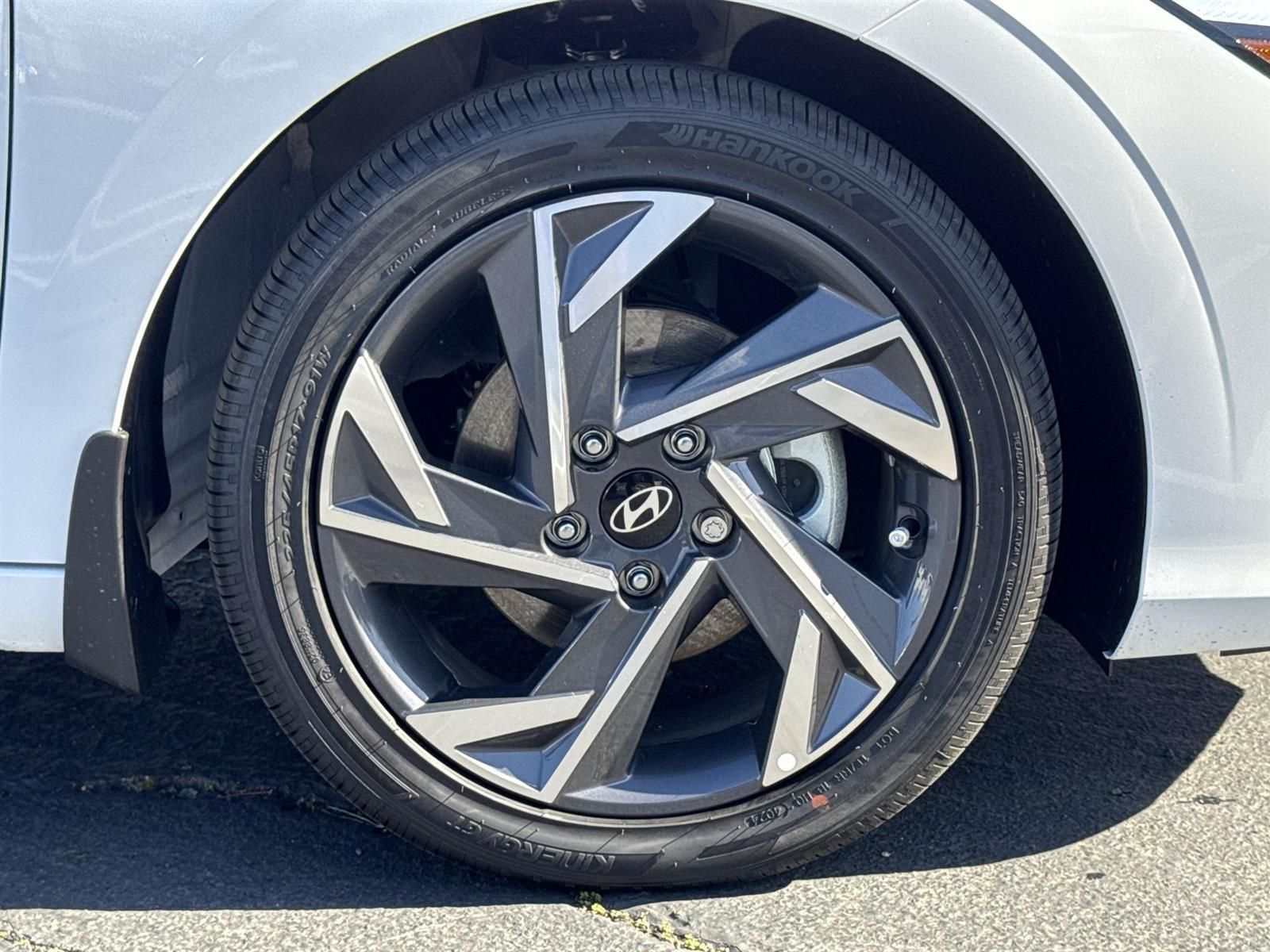 Thumbnail: 2025 Hyundai Elantra - 9