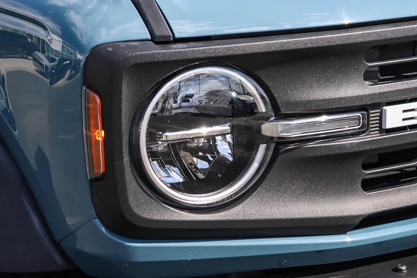 Thumbnail: 2022 Ford Bronco - 4