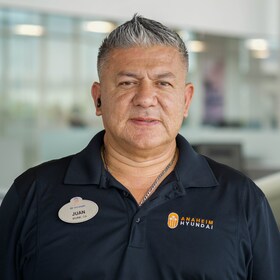 Staff member Juan Vargas from ID_61f10f