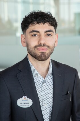 Staff member Alladin Beool from ID_2757e5