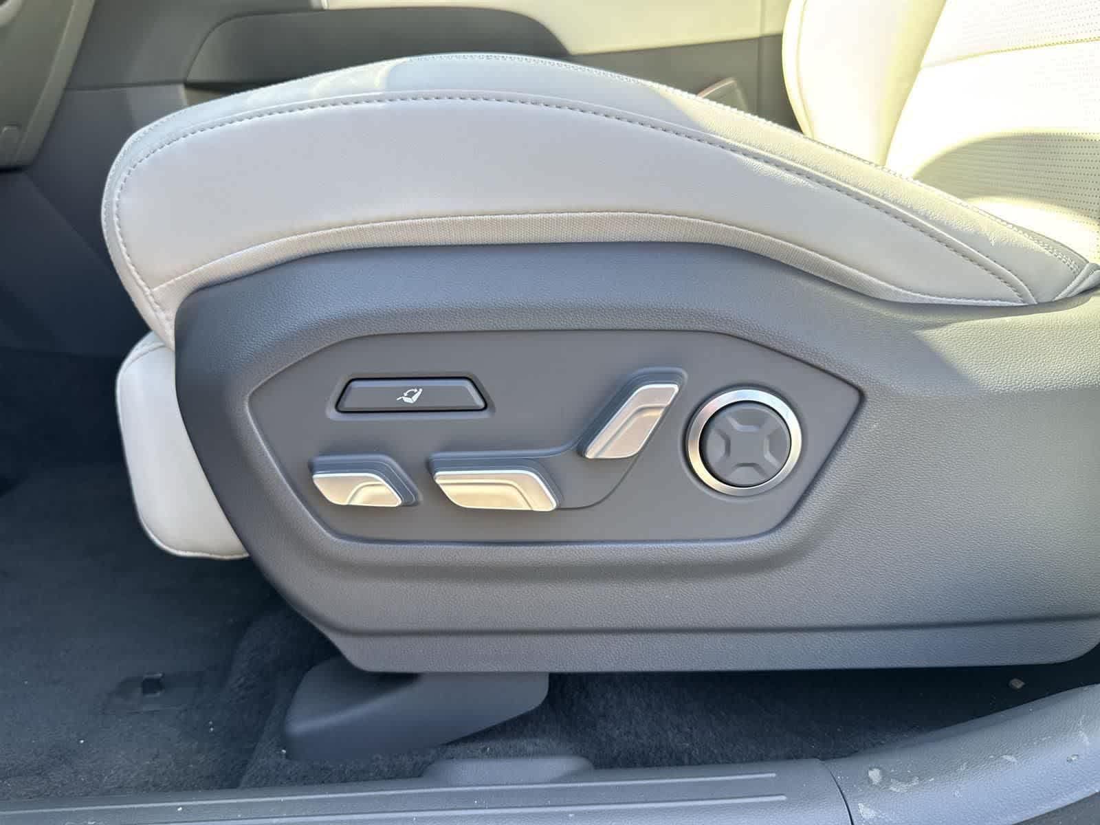 Thumbnail: 2026 Hyundai Santa Fe - 30