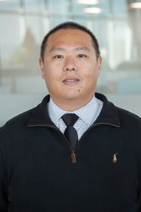 Staff member James Seo from ID_61f10f