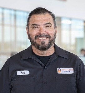 Staff member Rudolfo De la Torre from ID_c34fbc