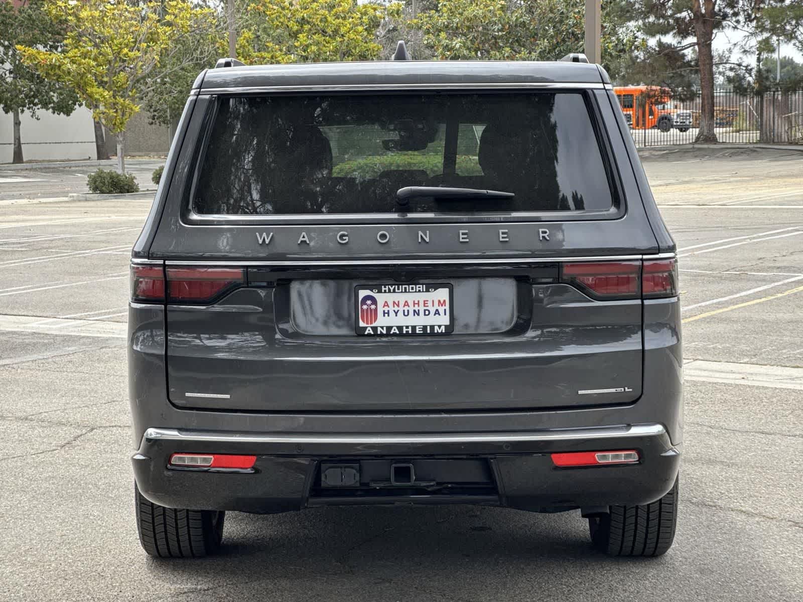 Thumbnail: 2023 Jeep Wagoneer - 4