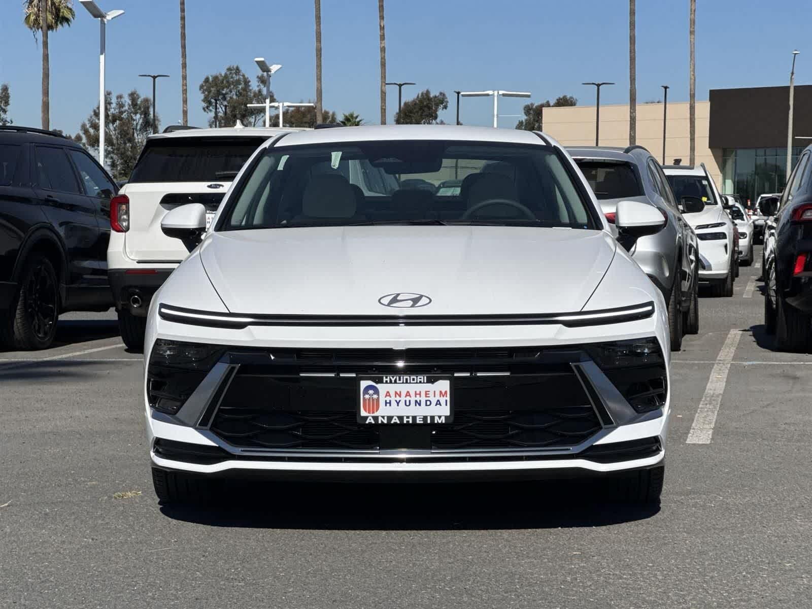 2026 Hyundai Sonata SEL Sport photo 2